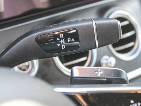 Used 2022 Mercedes-Benz E 350 Sedan image 19