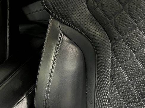 Used 2020 BMW M8 Coupe w/ M Driver's Package AWD/4WD image 19
