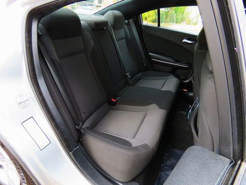 Used 2022 Dodge Charger SXT image 17