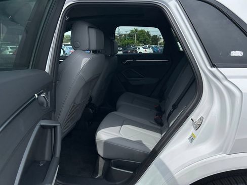 Used 2025 Audi Q3 2.0T Premium w/ Convenience Package AWD/4WD image 60