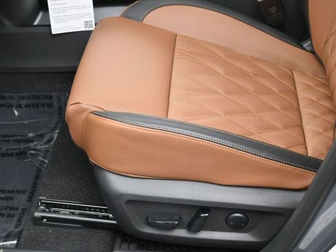 New 2026 Nissan Rogue Platinum w/ Platinum Premium Package image 18