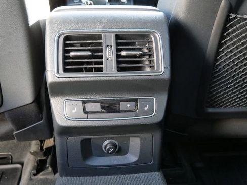 Used 2018 Audi Q5 2.0T Premium Plus w/ Premium Plus Package image 16