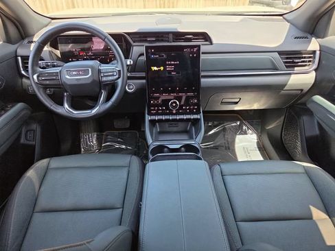 Certified 2026 GMC Terrain AT4 w/ Convenience Package III AWD/4WD image 21