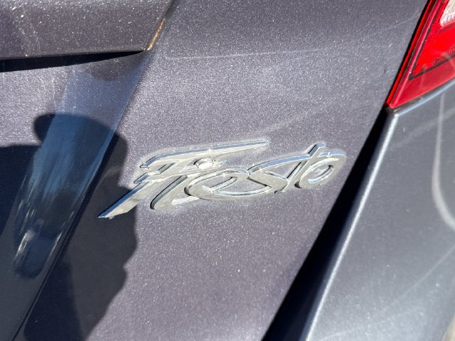 Used 2013 Ford Fiesta SE FWD image 17