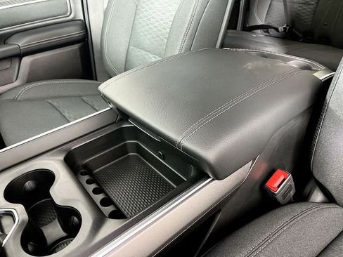 New 2026 RAM 1500 4x4 Crew Cab image 23