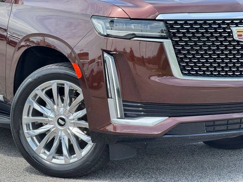 Certified 2023 Cadillac Escalade Premium Luxury w/ LPO, Floor Liner Package AWD/4WD image 13