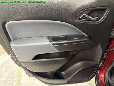 Used 2019 Chevrolet Colorado Z71 AWD/4WD image 27
