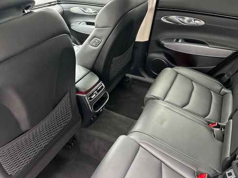 Used 2024 Genesis GV70 2.5T w/ Advanced Package image 12