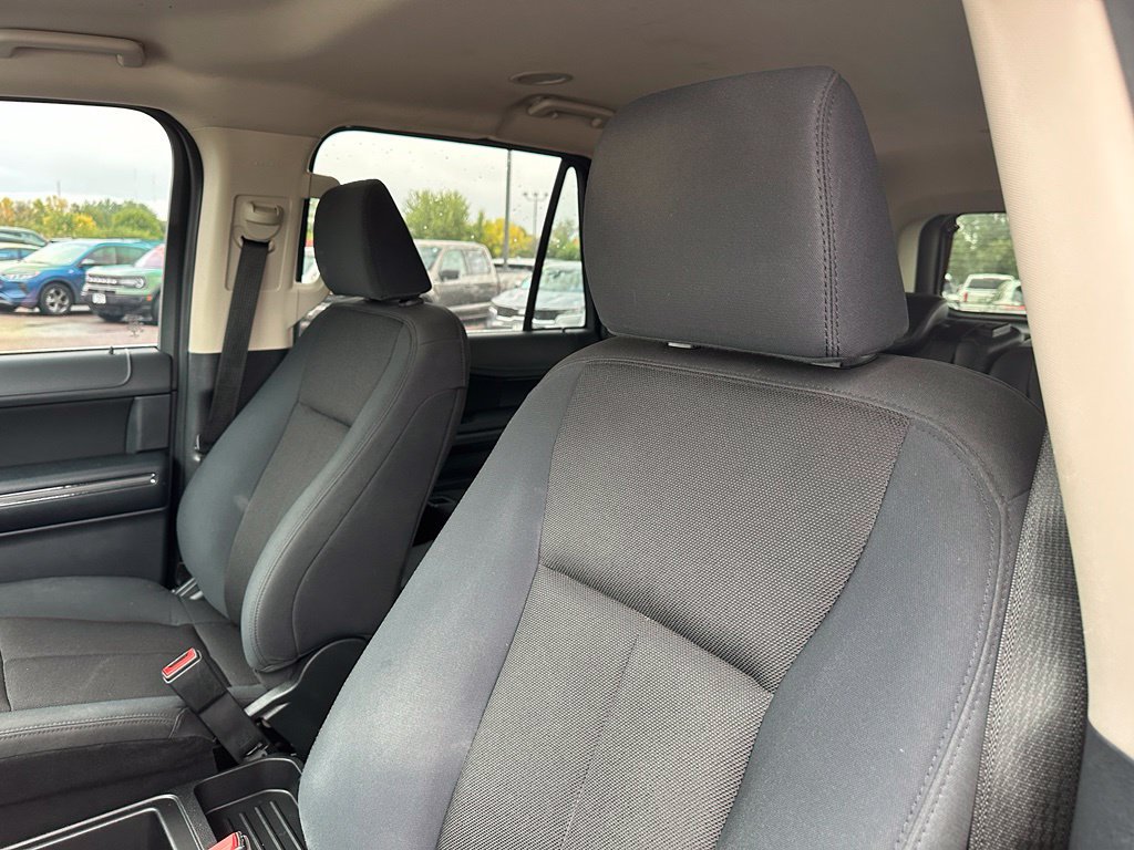 Used 2022 Ford Expedition XL AWD/4WD image 3