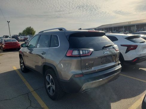 Used 2019 Jeep Cherokee Limited image 6