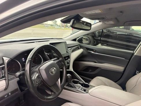 Used 2023 Toyota Camry XSE FWD image 16