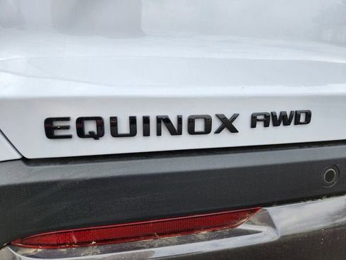 New 2026 Chevrolet Equinox ACTIV AWD/4WD image 12
