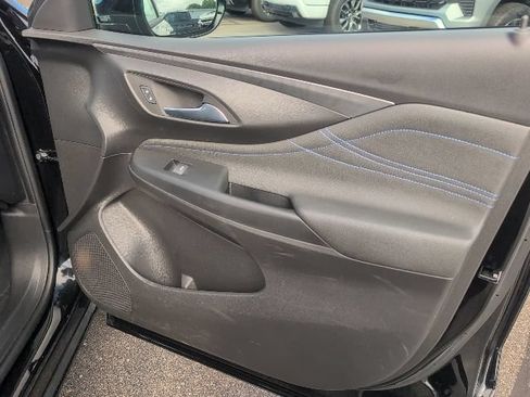 Used 2025 Buick Envista Sport Touring w/ Convenience I Package FWD image 43