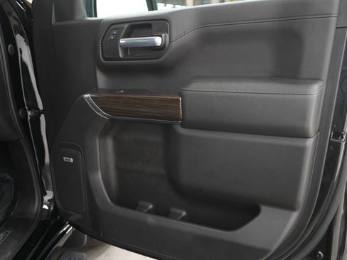 Used 2020 Chevrolet Silverado 1500 RST w/ All-Star Edition AWD/4WD image 9