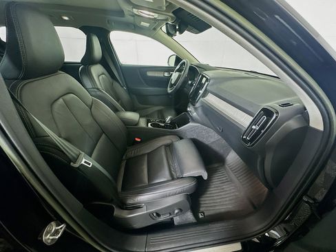 Used 2023 Volvo XC40 B5 Plus w/ Driver Assist Package AWD/4WD image 34