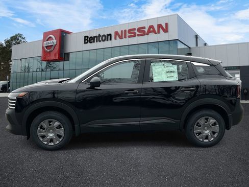 New 2026 Nissan Kicks S image 9