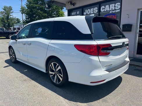 Used 2021 Honda Odyssey Touring image 2