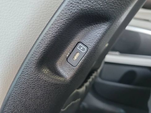 Used 2023 Kia Telluride EX FWD image 16
