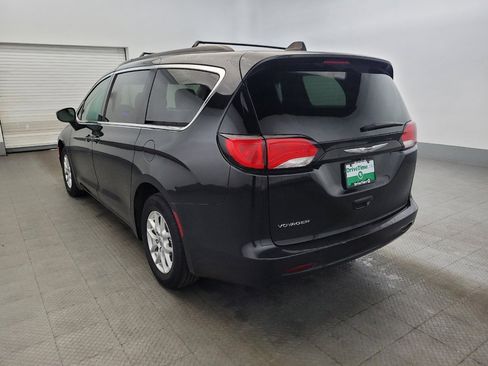 Used 2021 Chrysler Voyager Lxi FWD image 5