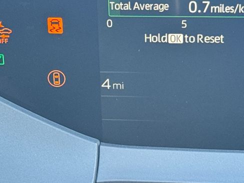 New 2026 Toyota Prius Plug-In Hybrid FWD image 25
