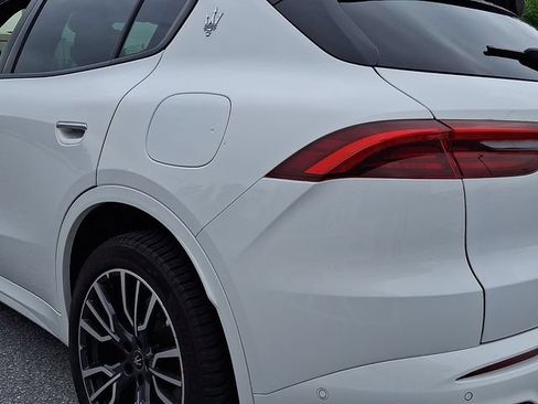 Certified 2024 Maserati Grecale Modena AWD/4WD image 12