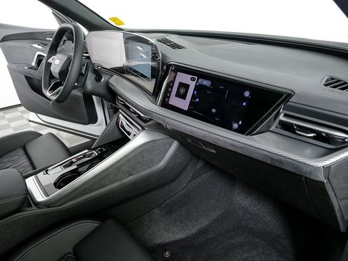 New 2026 Audi SQ5 Premium Plus image 24