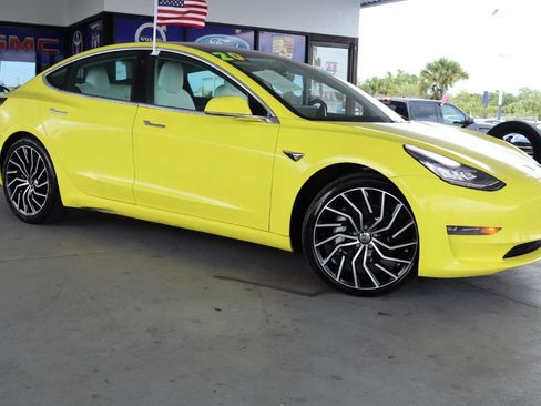 Used 2020 Tesla Model 3 Long Range AWD/4WD image 3