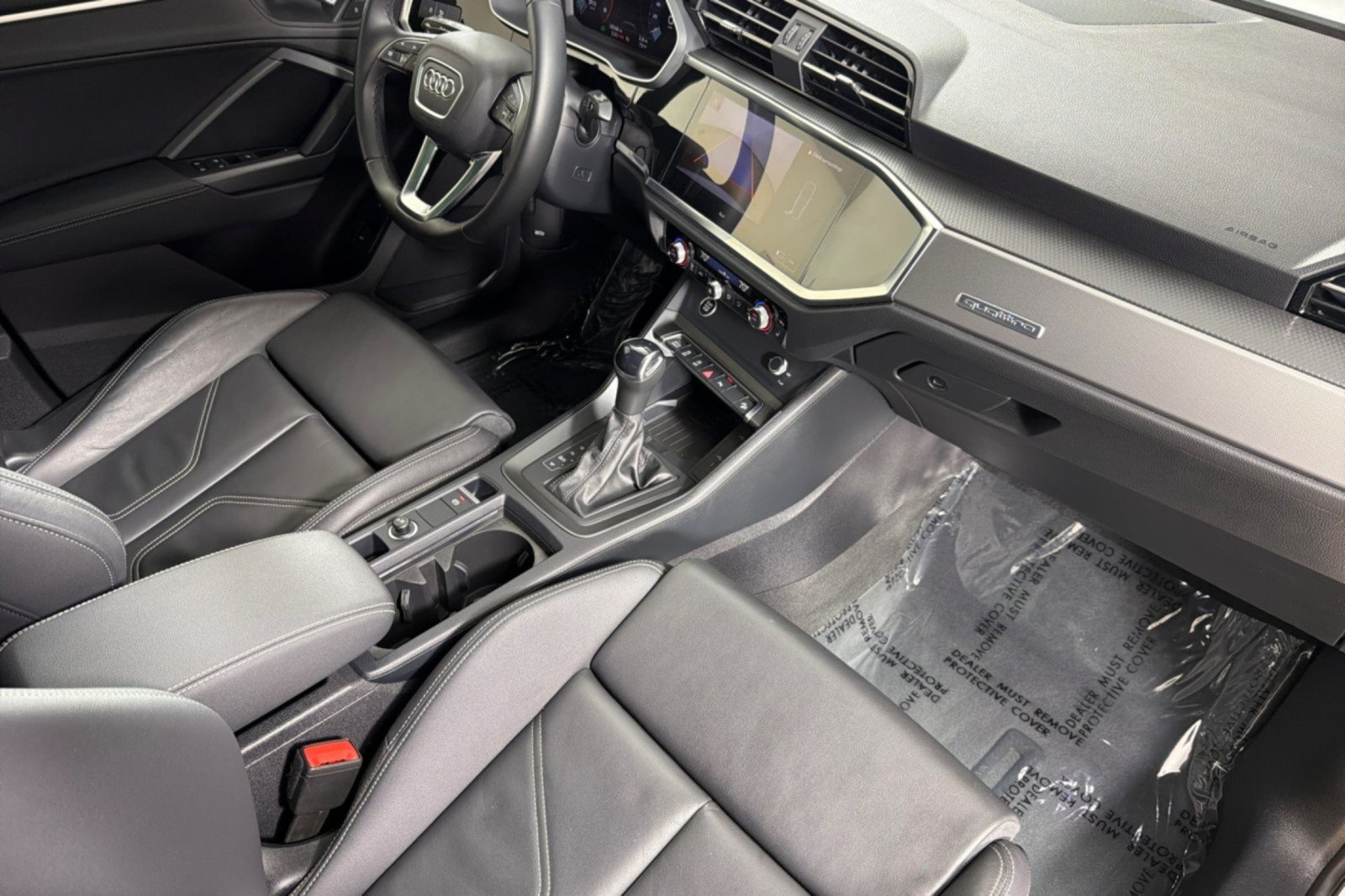 Used 2024 Audi Q3 2.0T Premium w/ Convenience Package AWD/4WD image 14