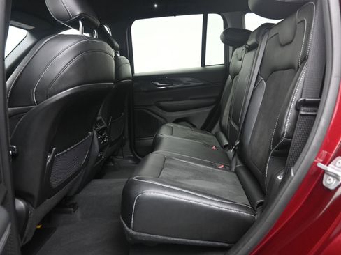 Used 2023 Jeep Grand Cherokee Altitude image 24