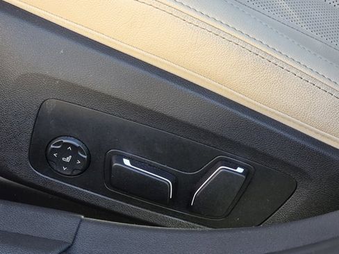 Used 2025 BMW 330i xDrive Sedan image 14