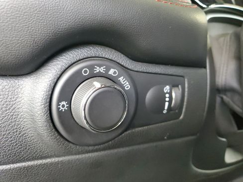 Used 2024 Dodge Durango GT RWD image 22