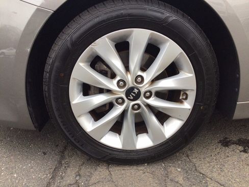 Used 2017 Kia Optima LX image 38