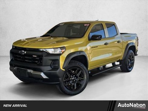 Used 2024 Chevrolet Colorado Trail Boss w/ Technology Package image 1