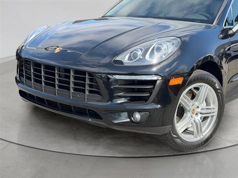 Used 2017 Porsche Macan S image 12