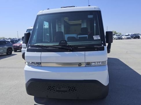 Used 2024 Chevrolet Brightdrop 600 w/ Commercial Equipment Package AWD/4WD image 8