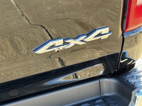 Used 2020 RAM 1500 Laramie image 13