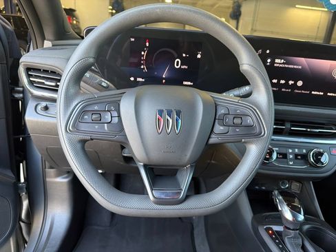 Certified 2026 Buick Envista Preferred FWD image 17