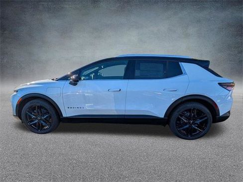 New 2026 Chevrolet Equinox EV LT image 7