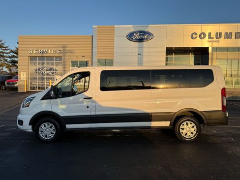 Used 2023 Ford Transit 350 XLT image 3