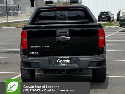 Used 2018 Chevrolet Colorado ZR2 w/ ZR2 Midnight Special Edition image 17