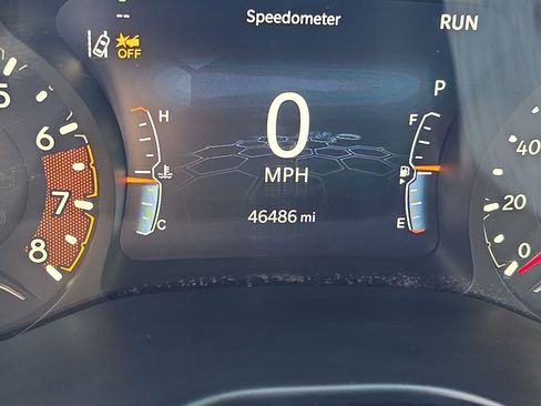 Used 2024 Jeep Compass Latitude image 16