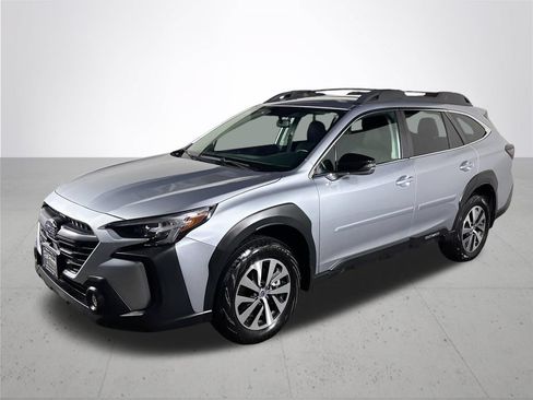 Certified 2025 Subaru Outback Premium AWD/4WD image 2