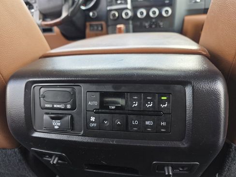Used 2021 Toyota Sequoia Platinum image 20