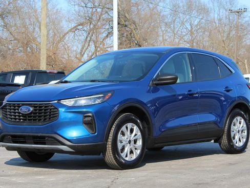 Used 2023 Ford Escape Active image 4