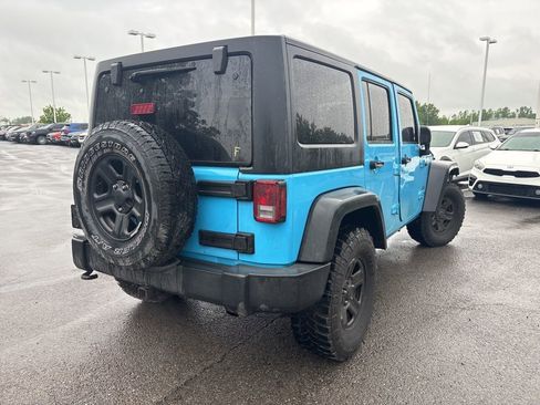 Used 2018 Jeep Wrangler Unlimited Sport w/ Connectivity Group AWD/4WD image 9