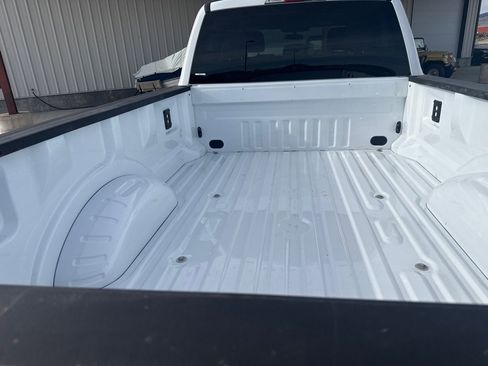 Used 2024 Ford F350 XLT image 9