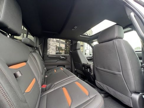 Used 2026 GMC Sierra 2500 AT4 w/ AT4 Premium Plus Package image 9