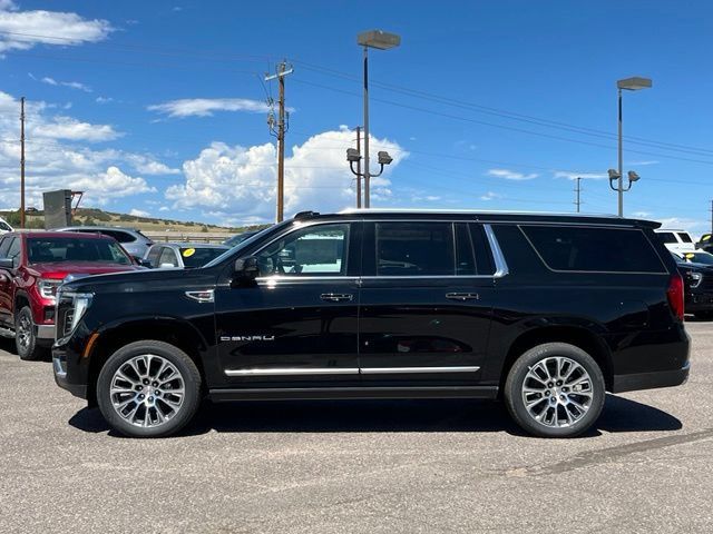 New 2026 GMC Yukon XL Denali w/ Sun & Power Step Package AWD/4WD image 2