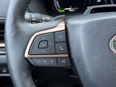 Used 2025 Toyota Grand Highlander AWD Hybrid image 10