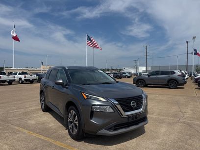 Used 2022 Nissan Rogue SV w/ SV Premium Package